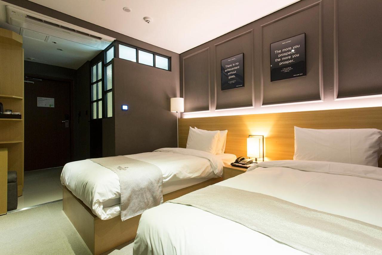 Vella Suite Hotel Suwon Ngoại thất bức ảnh