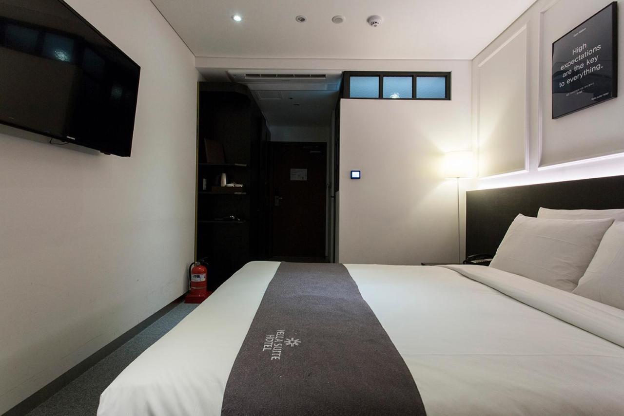 Vella Suite Hotel Suwon Ngoại thất bức ảnh