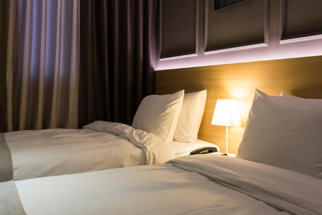 Vella Suite Hotel Suwon Ngoại thất bức ảnh