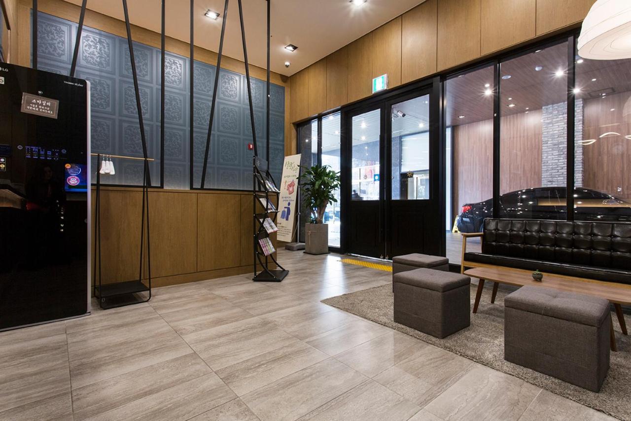 Vella Suite Hotel Suwon Ngoại thất bức ảnh