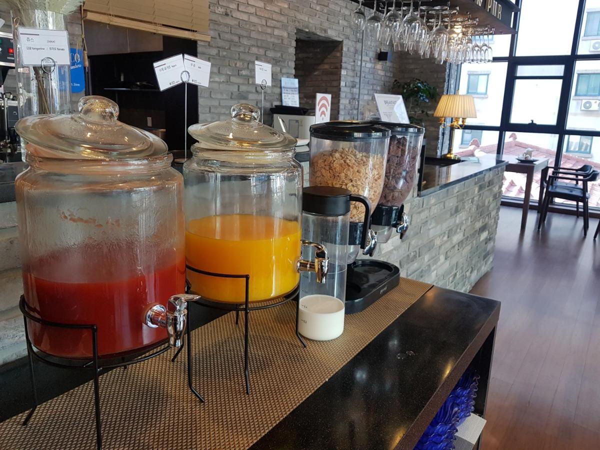 Vella Suite Hotel Suwon Ngoại thất bức ảnh